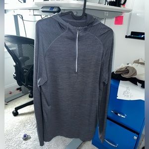 Large Men’s Lululemon “Metal Vent Tech” Long Sleeve 1/4 zip Hoodie